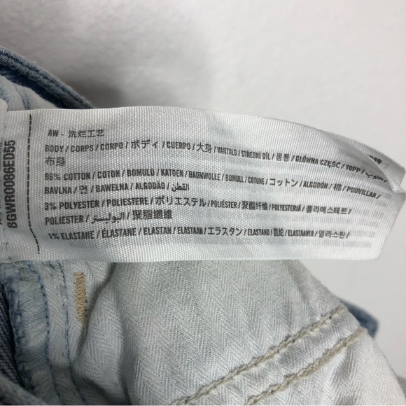 Hollister Ultra High Rise Vintage Straight Frayed Distressed Jeans 9 Short / 29 - Picture 7 of 12